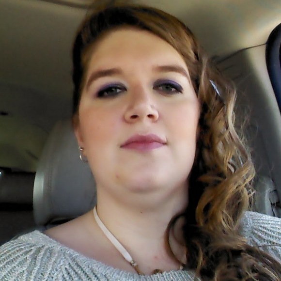 Meet your Posher, Ashley - Picture 1 of 1